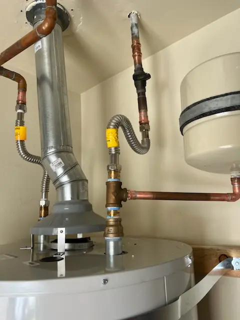 Water heater installation and plumbing repair in Pike Creek